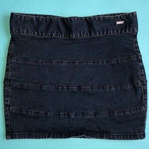 Guess skirt